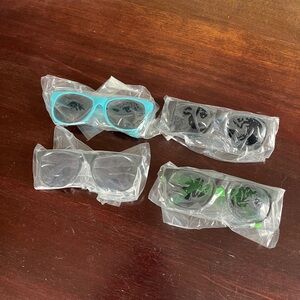 BRAND NEW TRULY SUNGLASSES